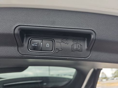 Used 2023 Ford Explorer XLT w/ Equipment Group 202A image 17