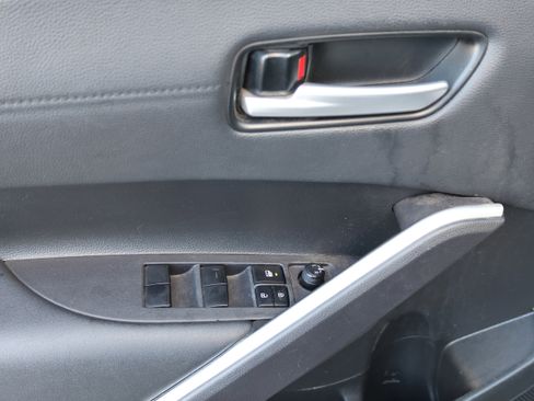 Certified 2024 Toyota Corolla Cross XLE FWD image 19