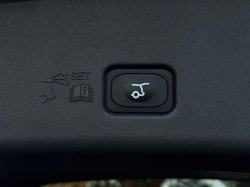 New 2026 Lincoln Nautilus Premier w/ Equipment Group 102A AWD/4WD image 12