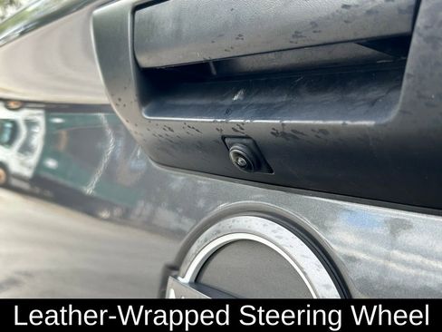 Used 2023 Nissan Titan SV w/ SV Convenience Package image 34