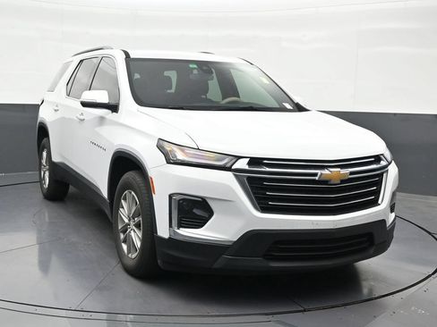 Used 2023 Chevrolet Traverse LT FWD image 8