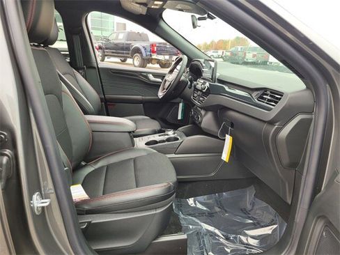 New 2025 Ford Escape ST-Line w/ Equipment Group 301A image 14