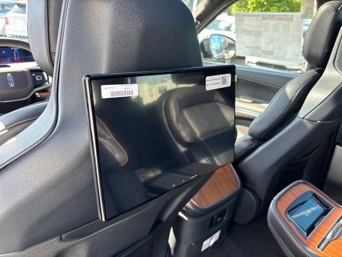 New 2025 Lincoln Navigator L Black Label image 35