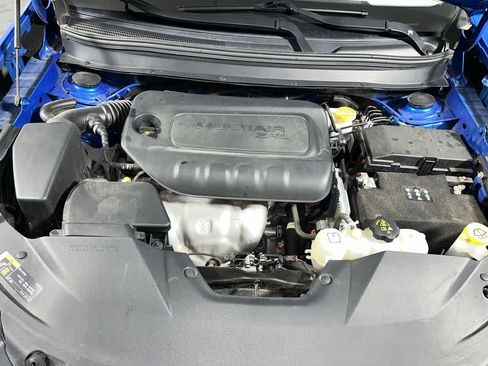 Used 2023 Jeep Cherokee Altitude Lux image 12