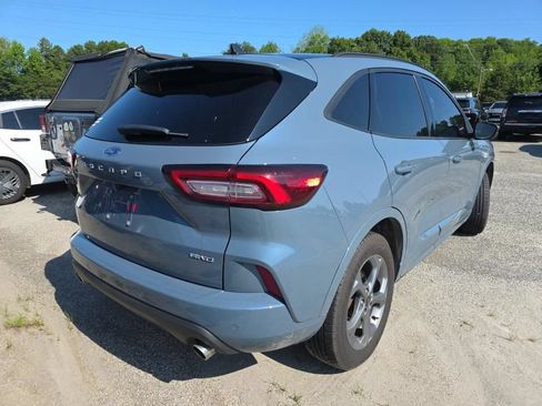 Used 2023 Ford Escape ST-Line w/ Tech Pack #1 AWD/4WD image 4