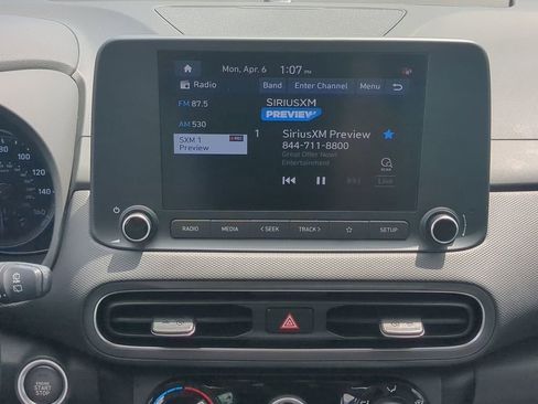 Used 2022 Hyundai Kona SEL image 18