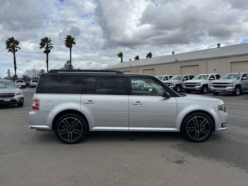 Used 2013 Ford Flex SEL image 10