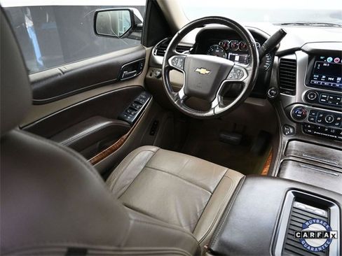 Used 2016 Chevrolet Suburban LTZ image 10