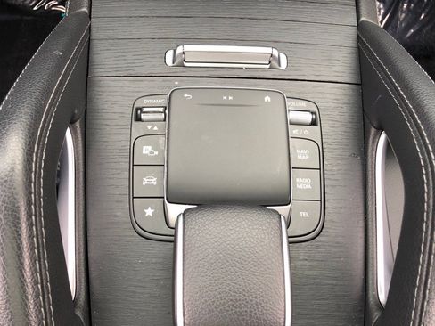 Certified 2022 Mercedes-Benz GLE 350 4MATIC w/ AMG Line Exterior image 33