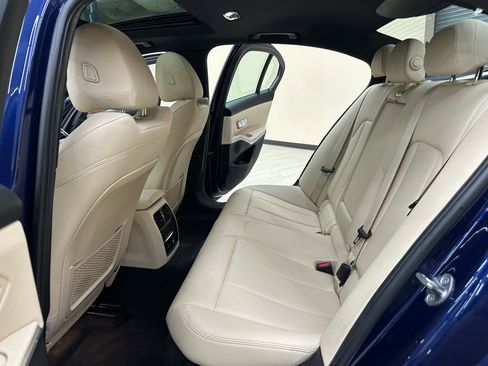 Used 2019 BMW 330i xDrive Sedan w/ Driving Assistance Package image 33