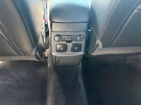Used 2018 Ford Explorer Limited image 31
