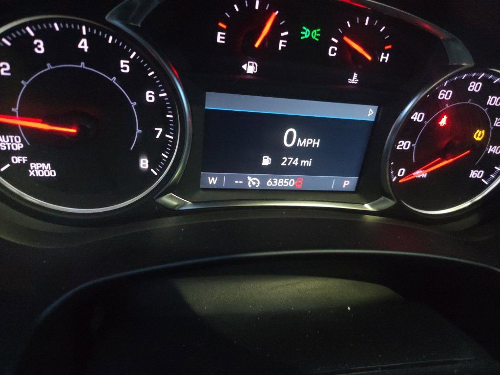 Used 2024 GMC Terrain SLT FWD image 2