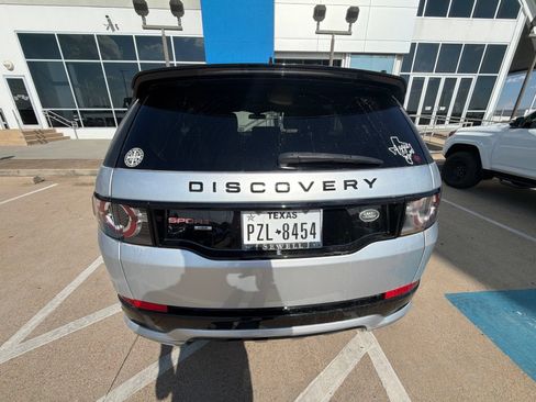 Used 2018 Land Rover Discovery Sport HSE AWD/4WD image 4