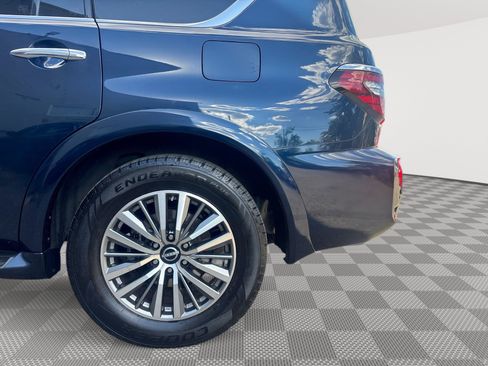 Used 2021 Nissan Armada SL w/ Captain's Chairs Package AWD/4WD image 29
