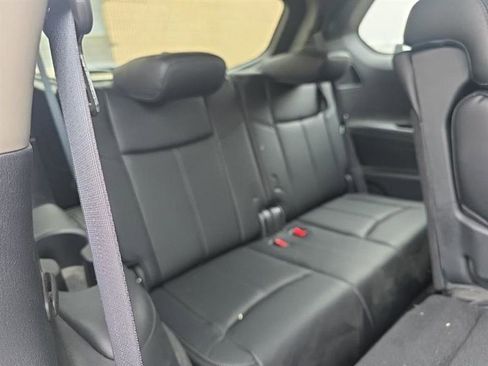 Used 2015 Nissan Pathfinder SL w/ SL Tech Package FWD image 11