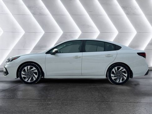 Used 2024 Subaru Legacy Limited image 3
