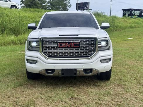 Used 2018 GMC Sierra 1500 Denali w/ Denali Ultimate Package AWD/4WD image 8