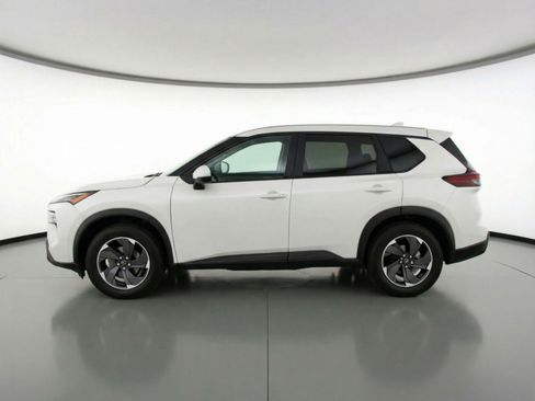 Used 2025 Nissan Rogue SV image 5