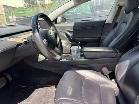 Used 2018 Tesla Model 3 Long Range image 7