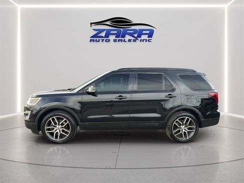 Used 2017 Ford Explorer Sport w/ Equipment Group 401A AWD/4WD image 4