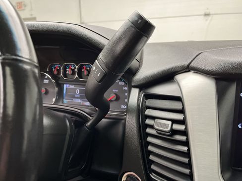 Used 2020 GMC Yukon XL SLT AWD/4WD image 29
