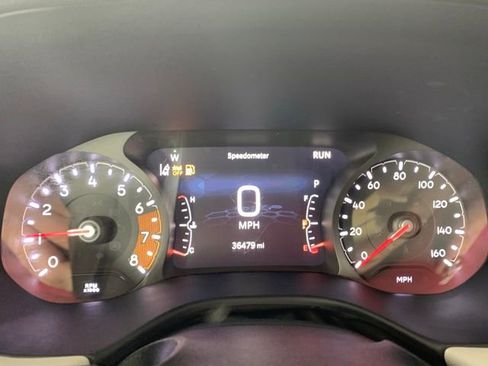 Used 2025 Jeep Compass Limited image 19