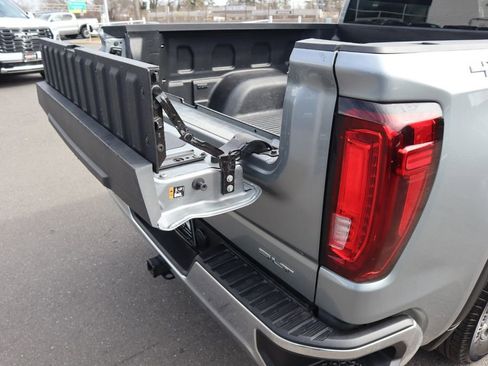Certified 2026 GMC Sierra 1500 SLT AWD/4WD image 6