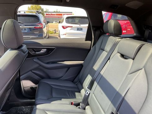 Used 2025 Audi Q7 3.0T Premium Plus AWD/4WD image 25