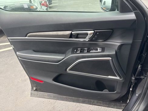 Certified 2025 Kia Telluride SX Prestige X-Line image 24