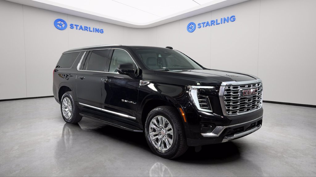 Used 2025 GMC Yukon XL Denali AWD/4WD image 13