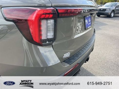 New 2026 Ford Explorer ST-Line w/ ST-Line Street Pack image 10