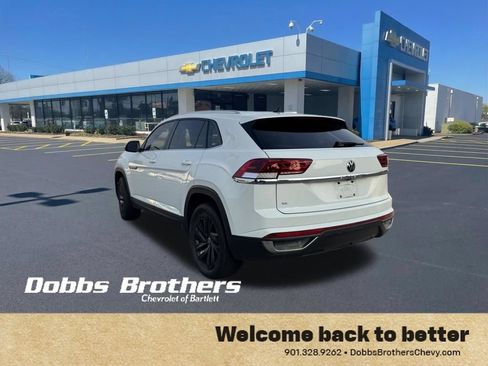 Used 2023 Volkswagen Atlas Cross Sport SE w/ Black Wheel Package FWD image 6