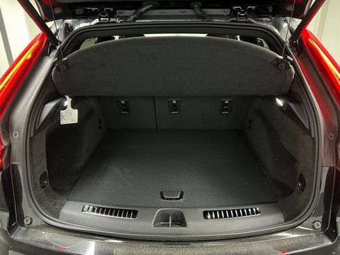 New 2025 Cadillac XT4 Premium Luxury w/ Cold Weather Package image 19