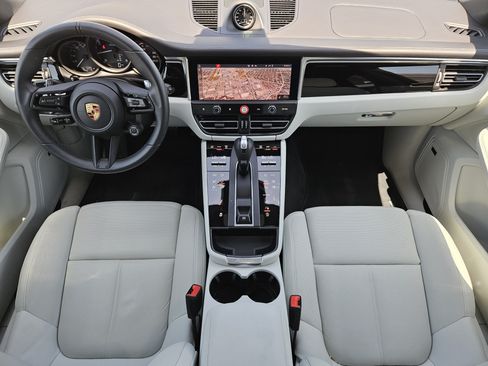 Certified 2026 Porsche Macan Turbo AWD/4WD image 24