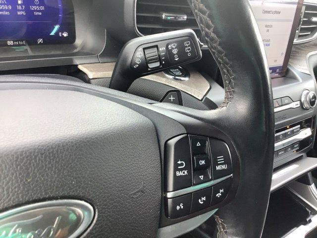 Used 2020 Ford Explorer Platinum w/ Premium Technology Package AWD/4WD image 34