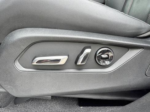 Used 2025 Acura RDX A-Spec image 8