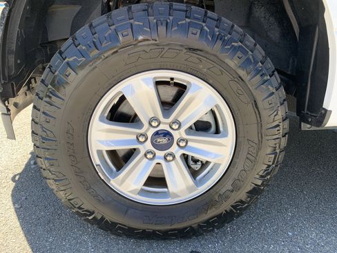 Used 2019 Ford F150 XL w/ Equipment Group 101A Mid AWD/4WD image 62