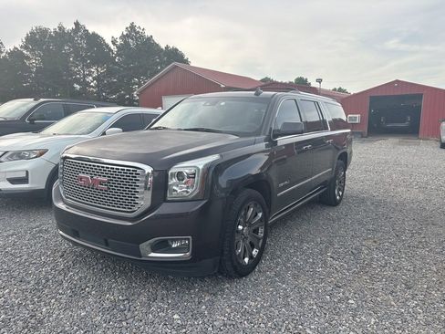 Used 2016 GMC Yukon XL Denali w/ Open Road Package image 6
