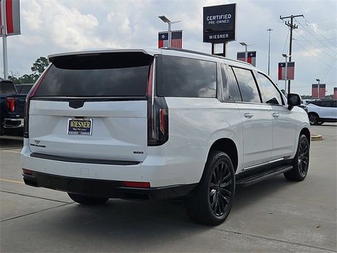 Used 2023 Cadillac Escalade ESV Premium Luxury image 10