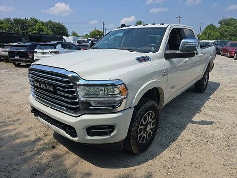 Used 2024 RAM 3500 Limited image 2