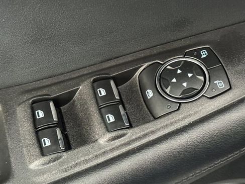 Used 2024 Ford Edge SEL image 12