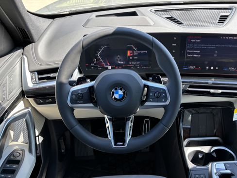 Used 2026 BMW X1 xDrive28i w/ Technology Package image 18