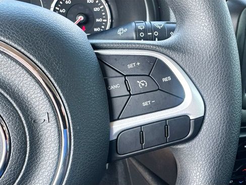 Used 2018 Jeep Renegade Sport w/ Power & Air Group AWD/4WD image 9