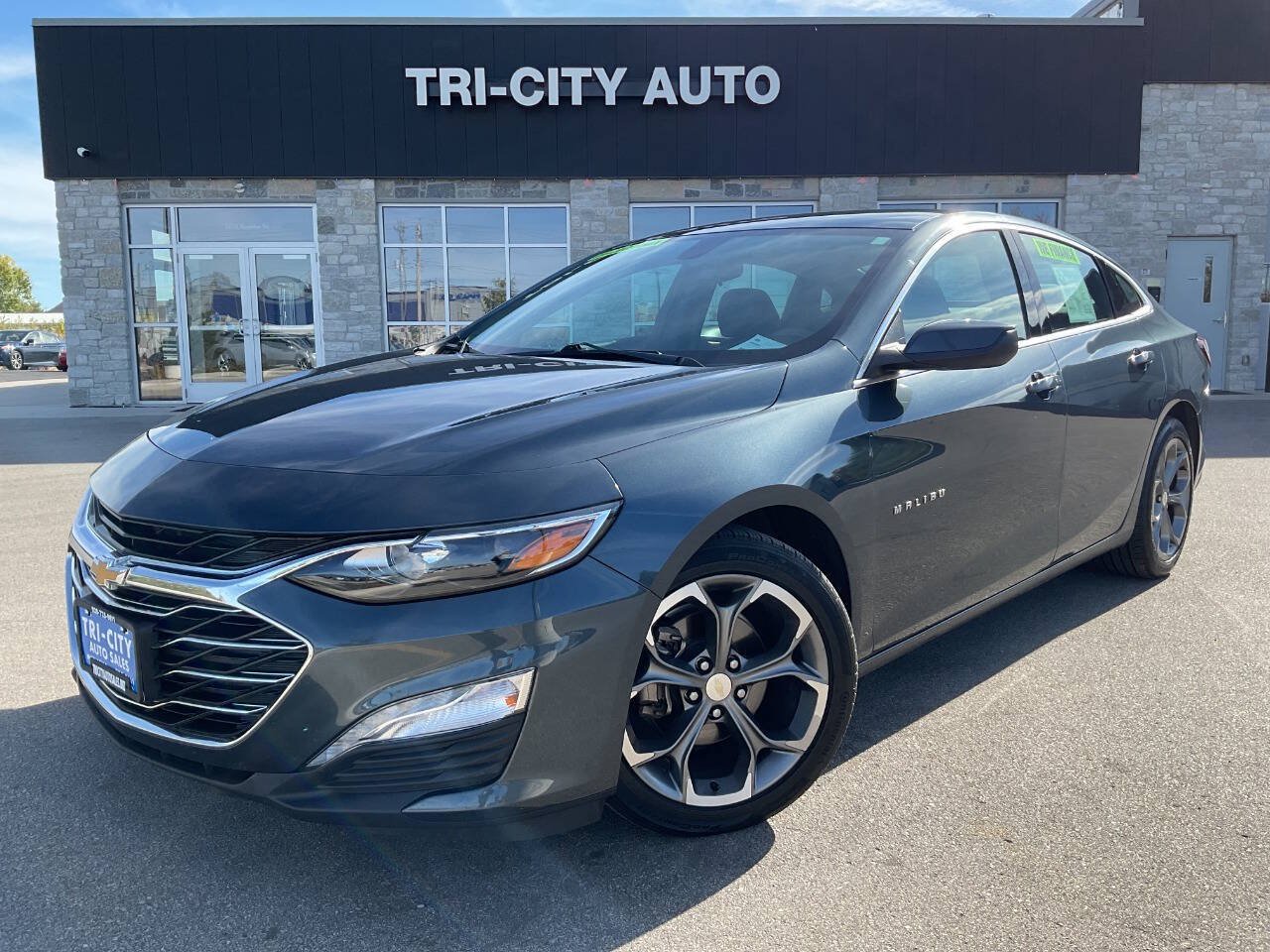 Used 2020 Chevrolet Malibu LT FWD image 1