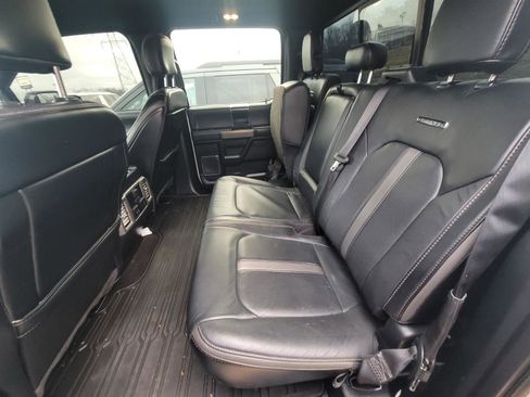 Used 2019 Ford F150 Platinum w/ Equipment Group 701A Luxury image 9