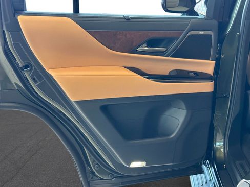 New 2026 Lexus LX 600 4WD w/ Luxury Package image 13