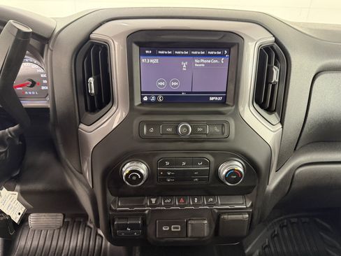 Used 2021 GMC Sierra 3500 4x4 Crew Cab w/ Convenience Package image 18