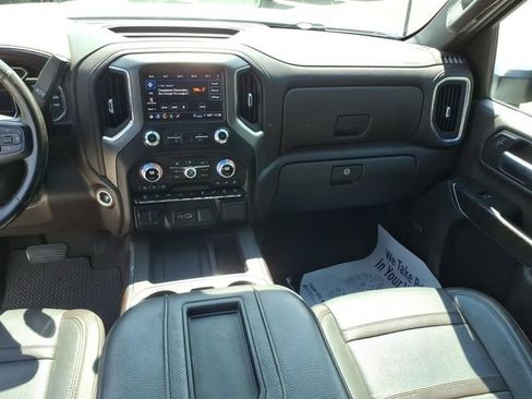 Used 2022 GMC Sierra 3500 Denali w/ Denali Ultimate Package AWD/4WD image 14