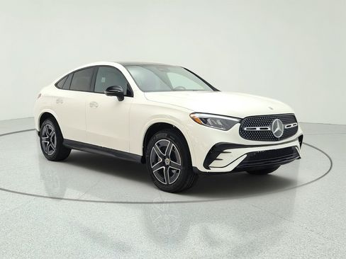 Certified 2026 Mercedes-Benz GLC 300 4MATIC image 3