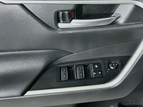 Used 2023 Toyota RAV4 XLE w/ Convenience Package FWD image 14